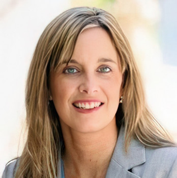 Photo of Dr. Kristy Holtfreter