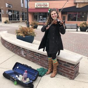 Natalie Hix playing violin 